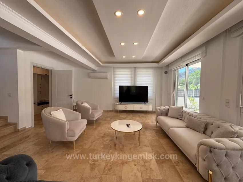Villa Aurelia – Zeitlose Eleganz Adresse