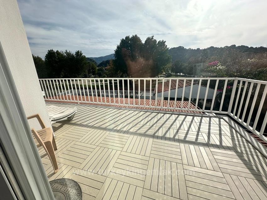 Charmante Privatvilla Mit Blick Auf Die Königsgräber