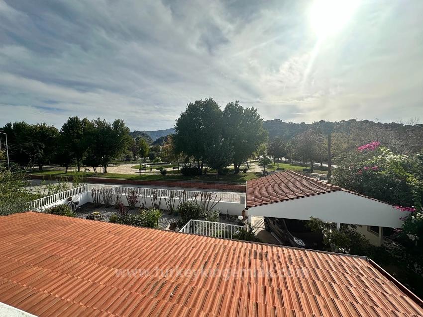 Charmante Privatvilla Mit Blick Auf Die Königsgräber