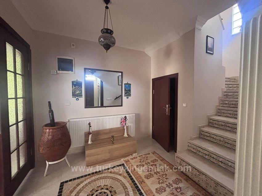 Ein Friedlicher Rückzugsort Inmitten Der Natur – Freistehende Villa In Marmarlı