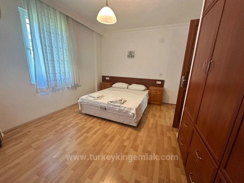 Traditioneller Bungalow (3+1 Schlafzimmer) Mit Privatem Pool Und Blick Auf Montenegro – Langzeitmiete