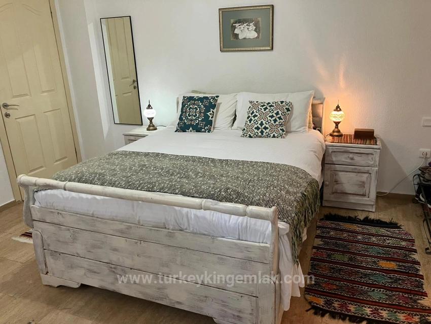 Einzigartige Mediterrane Villa Mit Separatem Apartment