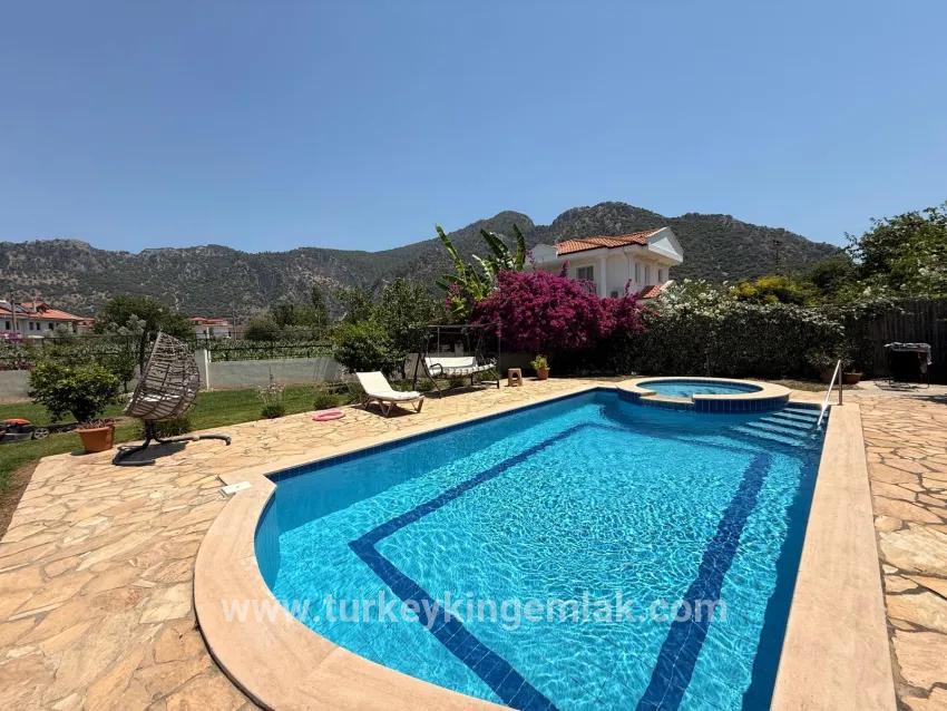 Bungalow Zum Verkauf In Der Gegend Von Dalyan Arıkbaşı