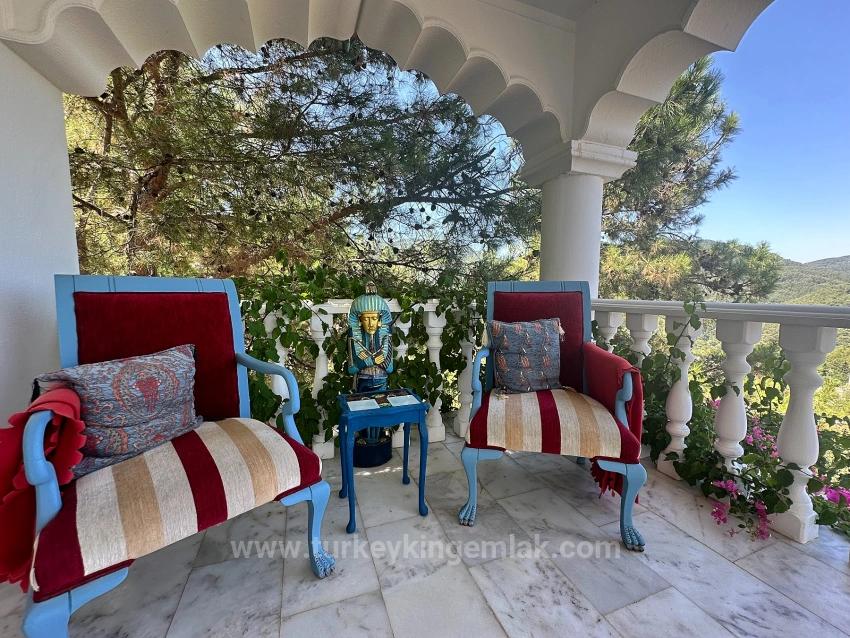 Luxuriöse Villa Mit 7 Schlafzimmern Und Unvergleichlichem Meerblick In Gökbel