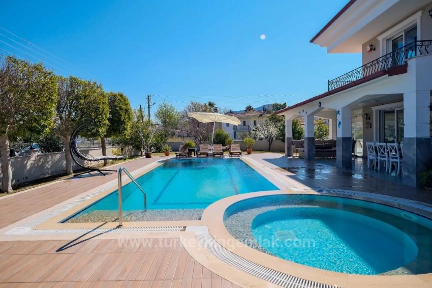 Luxuriöse Freistehende Villa Zum Verkauf In Dalyan Gülpınar