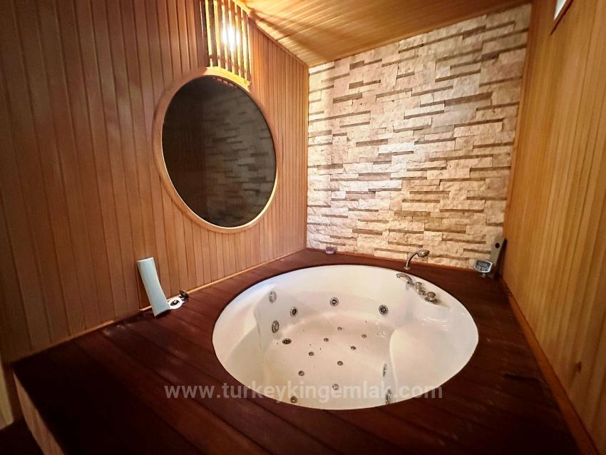 Eine Unvergleichliche, Palastartige Villa Im Herzen Von Dalyan.