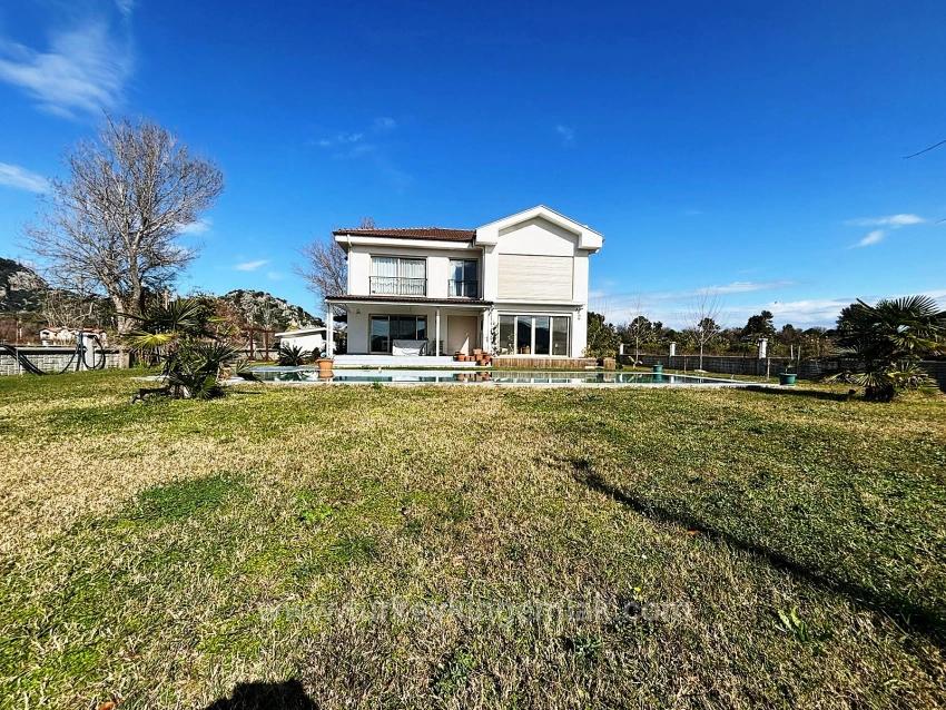 Duplex-Villa Zum Verkauf In Dalyan, Maraş, Auf Einem 5000 M2 Großen Grundstück