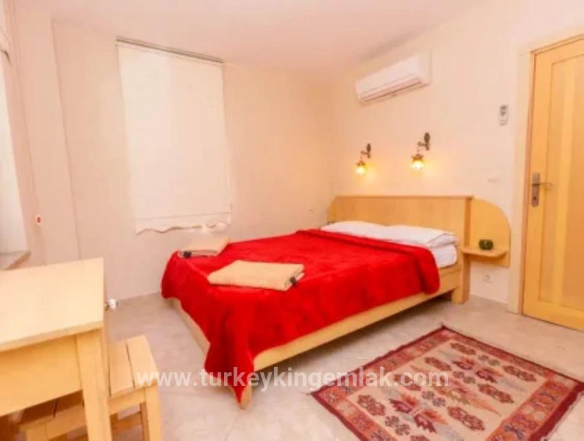 3+1-Zimmer Villa Zu verkaufen in Gökbel Bz. Ortaca - 909 m²