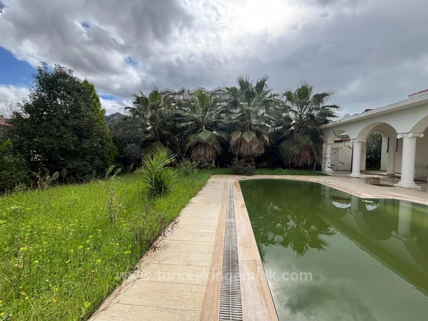 Ein Architektonisch Einzigartiger Wohnraum