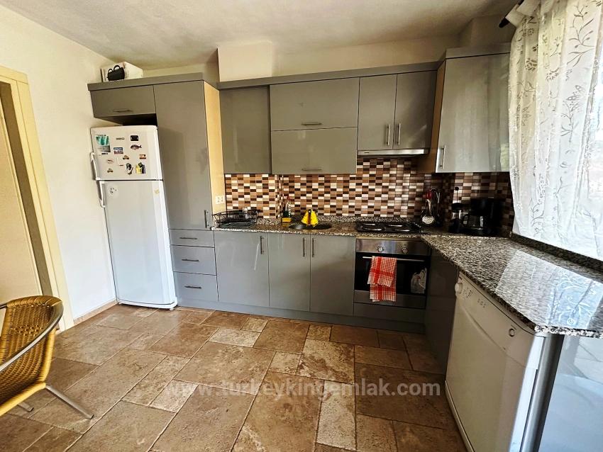 Prestigeträchtiges Leben Am See Und Investitionsmöglichkeit Mit Hoher Rendite