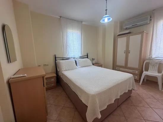In Gülpınar Mit Bergpanorama Und Zu Fuß Erreichbar Zum Stadtzentrum Freistehende Villa
