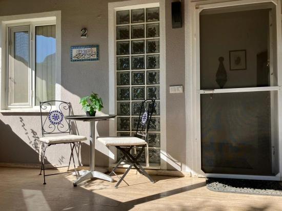 Einzigartige Mediterrane Villa Mit Separatem Apartment