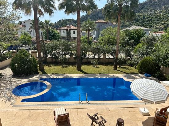 Eine Unvergleichliche, Palastartige Villa Im Herzen Von Dalyan.