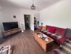 Traditionelles Türkisches Haus Mit Großem Grundstück