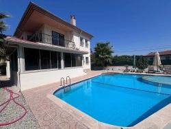 Ein Friedlicher Rückzugsort Inmitten Der Natur – Freistehende Villa In Marmarlı