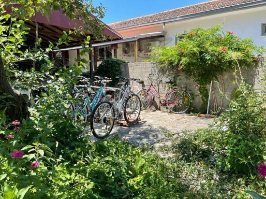 Dalyans Verstecktes Paradies: Luxuriöses Boutique-hotel Mit Garten, Ideal Für Investoren