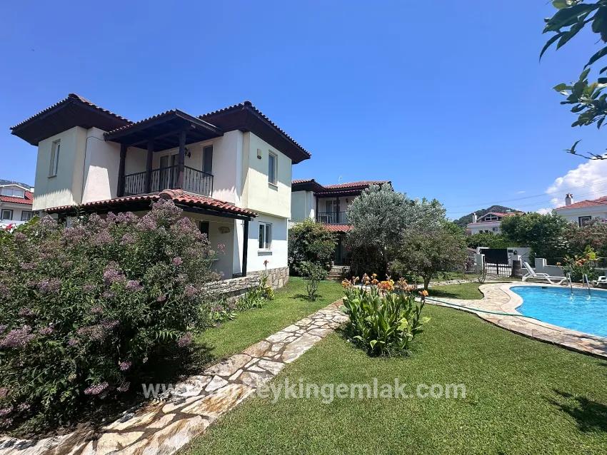 In Gülpınar, Mountain View And Within Walking Distance To The City Centre Detached Villa