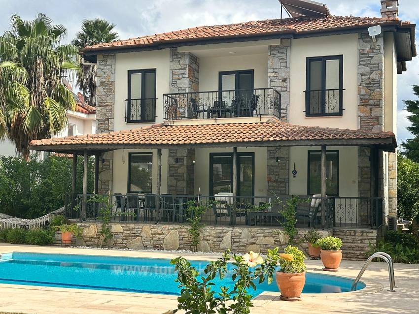 4+1 Bedroom Villa For Sale in Dalyan Nbh. Ortaca - 594 m²