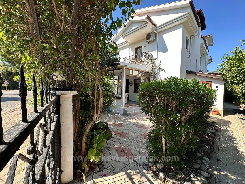 Semi-Detached Villa With Shared Pool In Dalyan Osmanağalar District