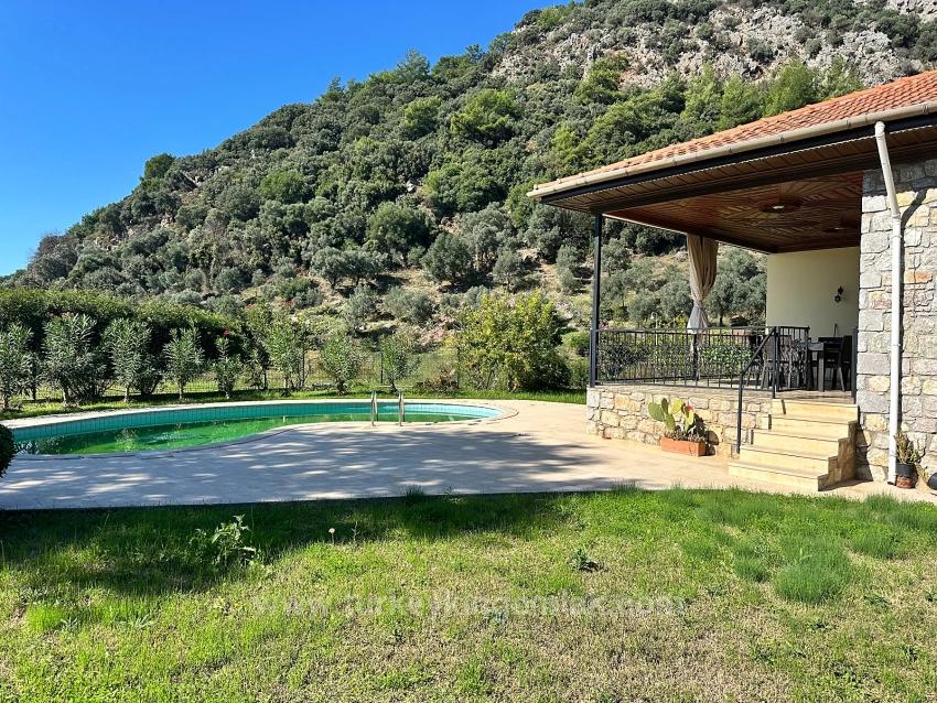 3+1 Traditional Bungalow With Private Pool And Montenegro View – Long Term Rental