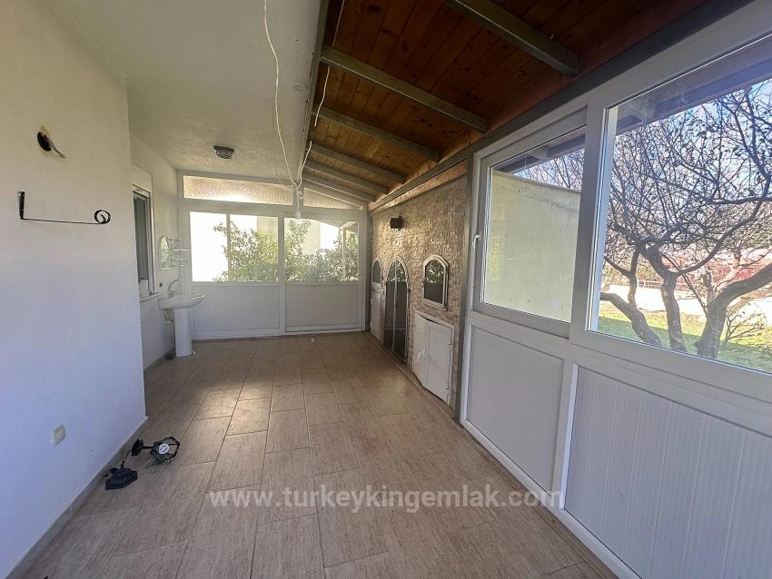 Great Opportunity For Dual Living – Unlimited Potential On A 1,000M² Plot