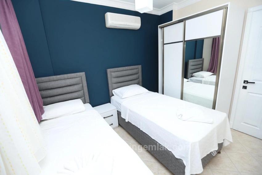 Stylish And Fully Renovated Private Villa With Mountian Views – Memphis Blue