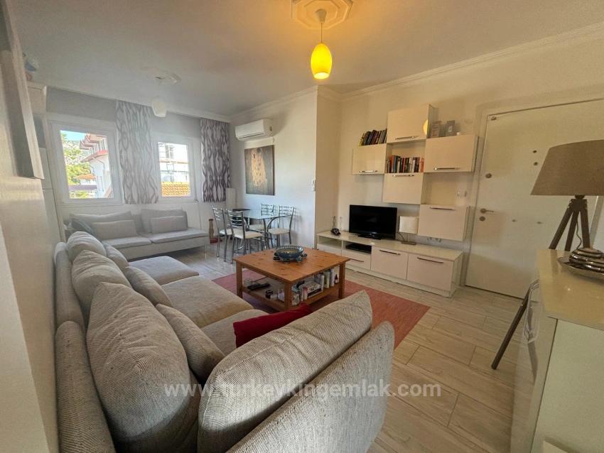 First Floor, Stylish And Well-Maintained One-Bedroom Apartment
