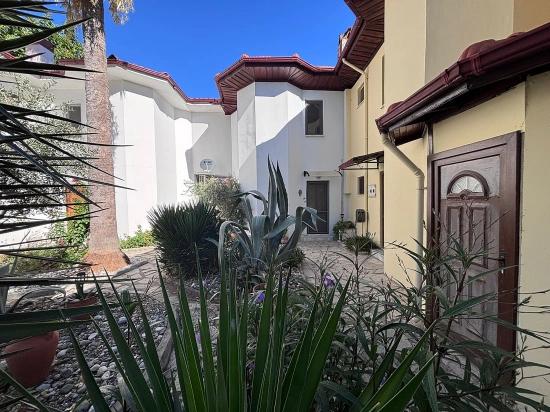 A Traditional Character With Modern Touches In The Heart Of Dalyan