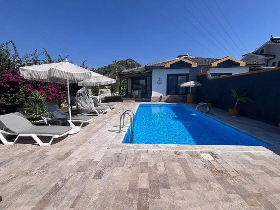 Stylish Bungalow In Gülpınar Dalyan