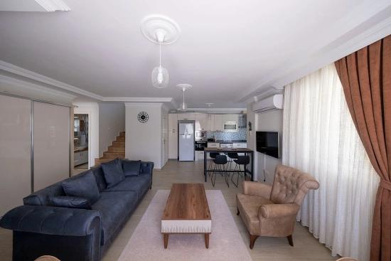 A Hidden And Elegant 4-Bedroom Villa In Gülpınar