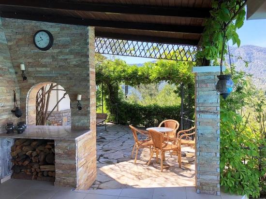 Villa Rüyam – A Paradise Spot On The Summit Of Gökbel