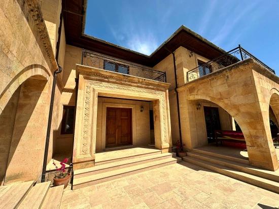 An Unparalleled, Palatial Villa In The Heart Of Dalyan.