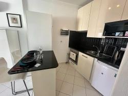 Modern Elegance Integrated With The River