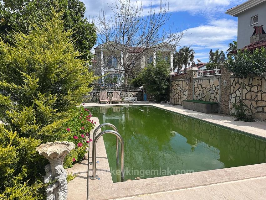 Уникальная Вилла На Частном Участке Площадью 500 М² – Обладает Огромным Потенциалом.