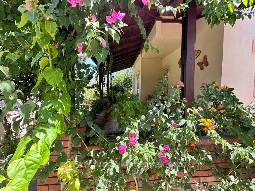 Вилла С Общим Бассейном В Небольшом Закрытом Жилом Комплексе.