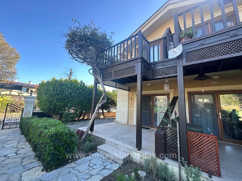 Кингс Вилла № 1 — Эксклюзивная Жизнь, Наполненная Элегантностью И Видом На Реку.