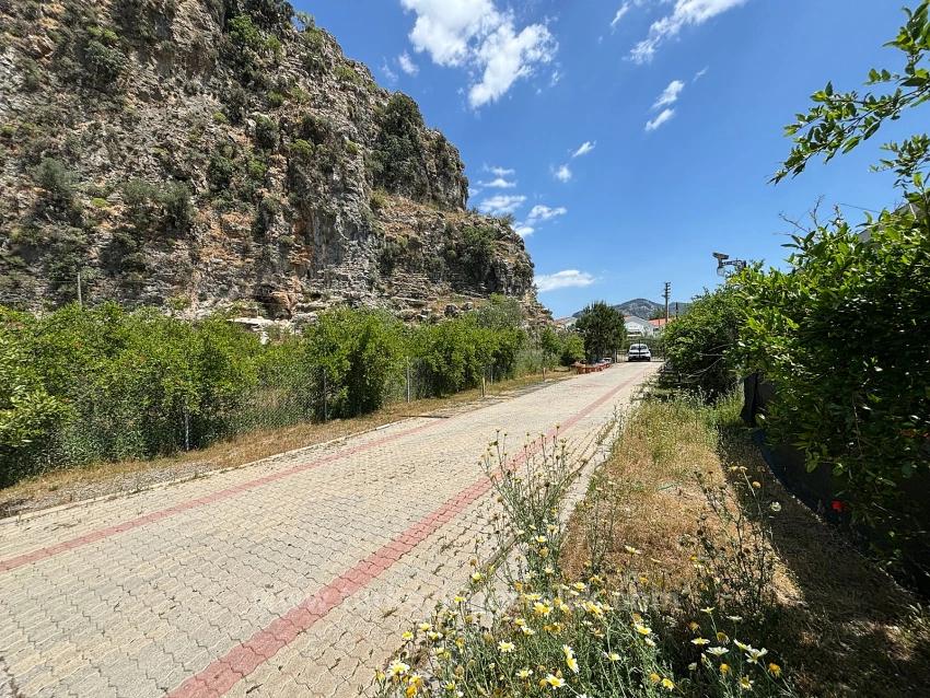 Роскошная Вилла На Природе, Расположенная На Частном Участке Площадью 6000 М².