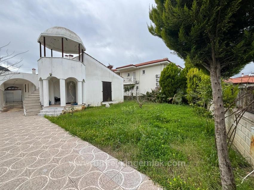 Архитектурно Уникальное Жилое Пространство