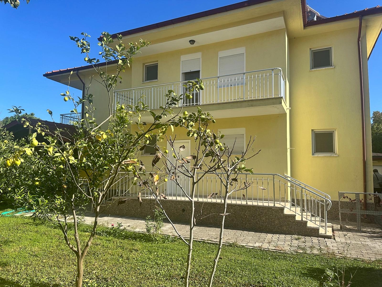 Dalyan Gülpınar 'da 1000 M2 Arsa İçerisinde Satılık Ev