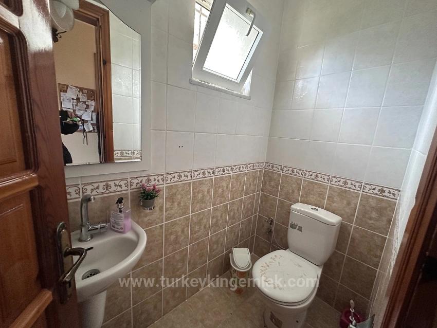 500M² Özel Arsa İçerisinde Karakterli Villa – Büyük Potansiyel Sunuyor