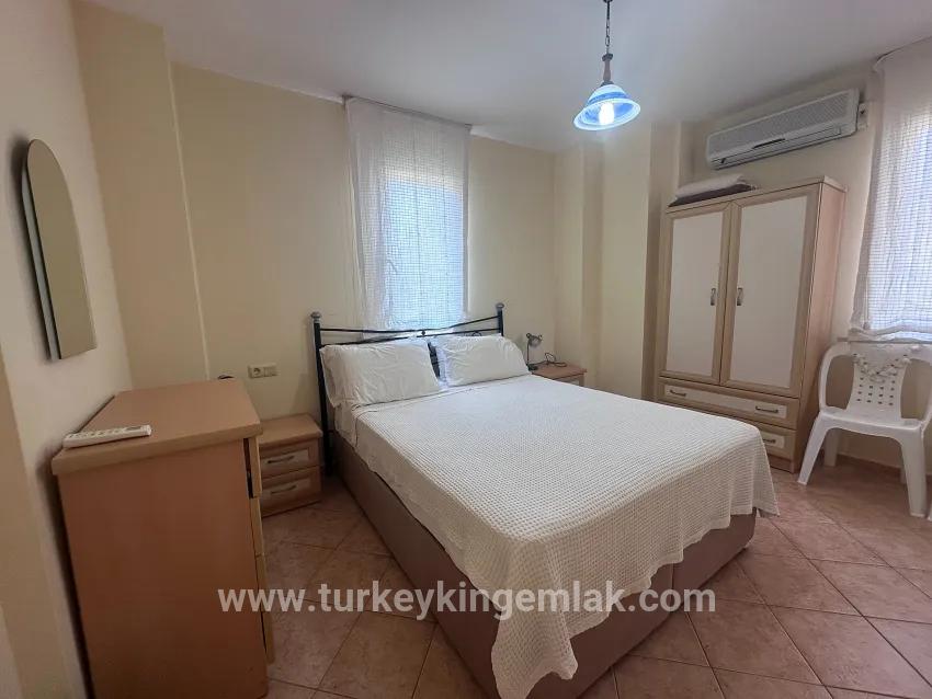 Gülpınar'da Dağ Manzaralı Ve Şehir Merkezine Yürüme Mesafesinde Müstakil Villa