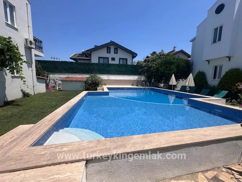 Akdeniz Esintili Şık Villa