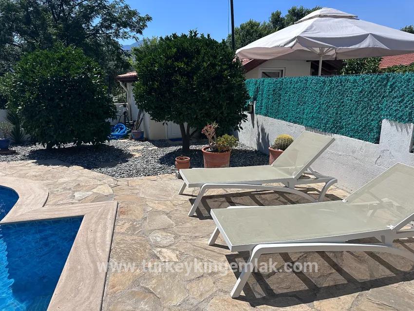 Doğanın Kalbinde Şık Villa