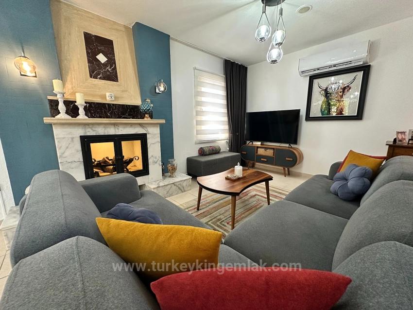 Dalyan Osmanağalar Bölgesinin 'De, Ortak Havuzlu Yarı Müstakil Villa