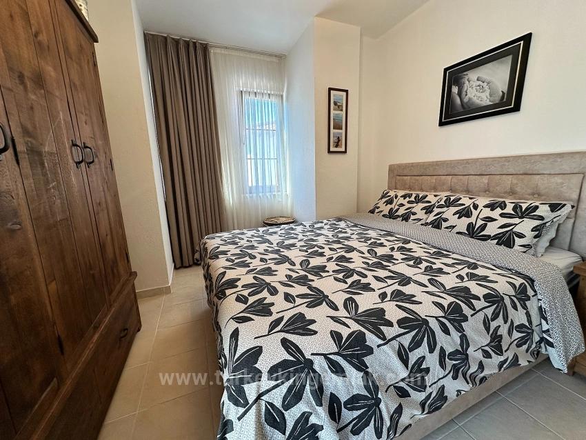 Dalyan Osmanağalar Bölgesinin 'De, Ortak Havuzlu Yarı Müstakil Villa