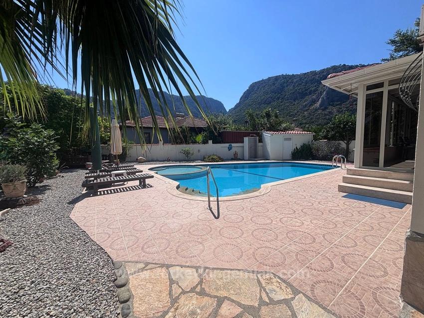 Doğanın Kalbinde Huzurlu Bir Sığınak – Dalyan Okçular Marmarlı’da Müstakilvilla