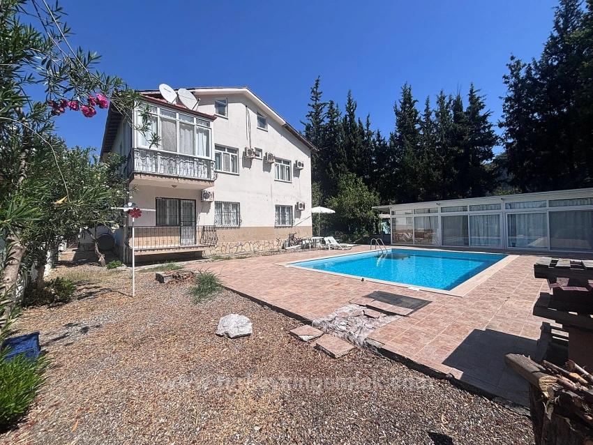 Okçular Marmarlı, Dalyan’da Doğayla İç İçe Triplex Villa