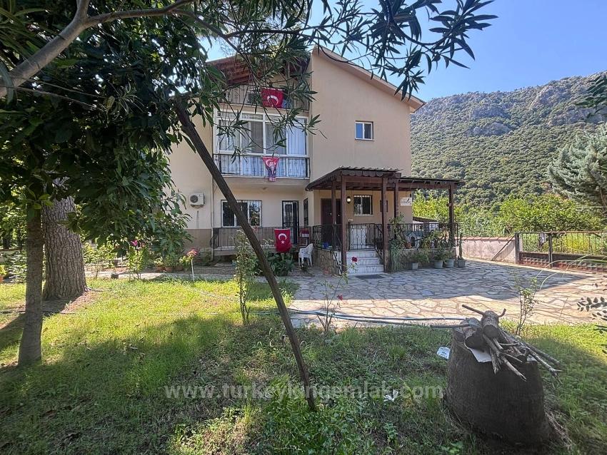 Ortaca Okçular Mah. Satılık 5+3 Müstakil Ev - 4.011 m²
