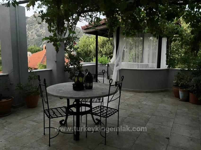 Müstakil Daireli Eşsiz Akdeniz Villası