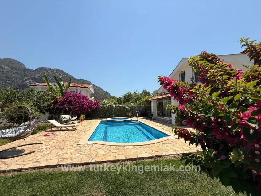 Dalyan Arıkbaşı Mevkiinde Satılık Bungalov